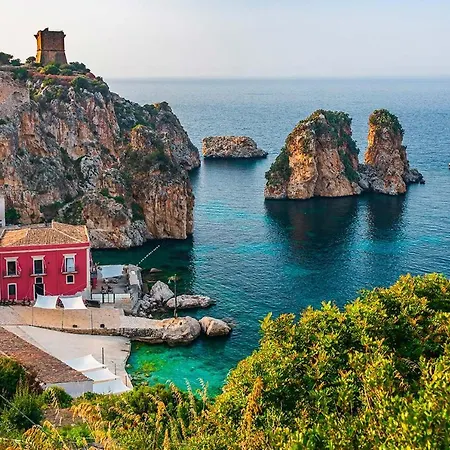 La Casa Nel Borgo * Scopello (Sicily)