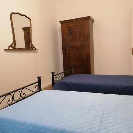 La Casa Nel Borgo Feriehus *